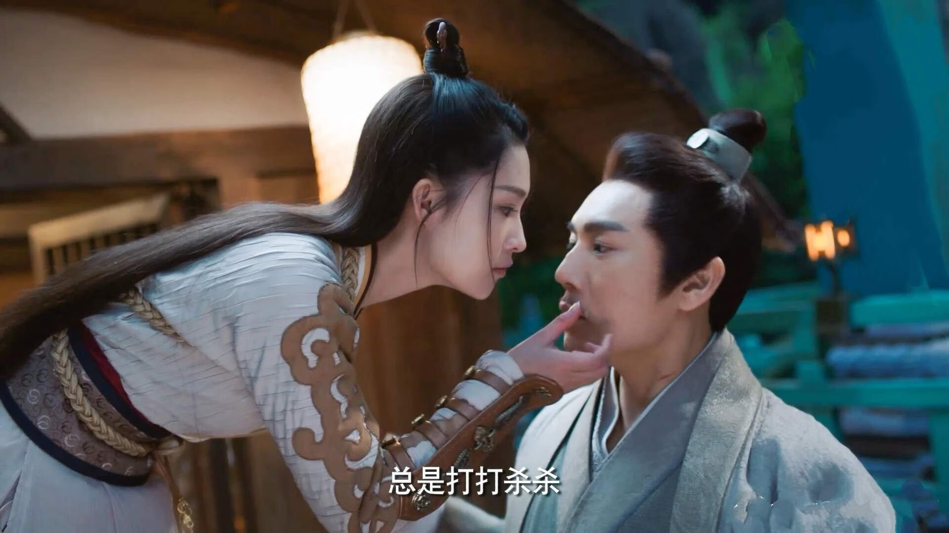 西甲裁判引入自然语言预警系统提高多语种误判预警能力，西甲裁判服装