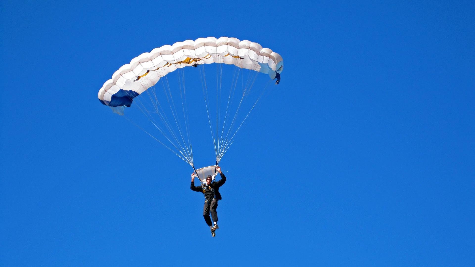 开云全站-“未来之师”青少年篮球教练培训在上海全面启动，强化专业指导